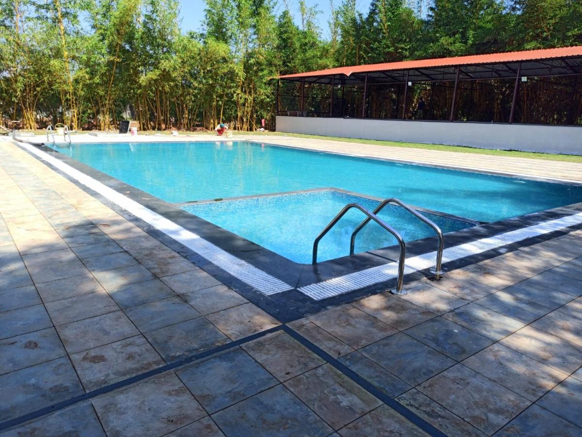 Sterling Banashree Badami Hotel Exterior photo
