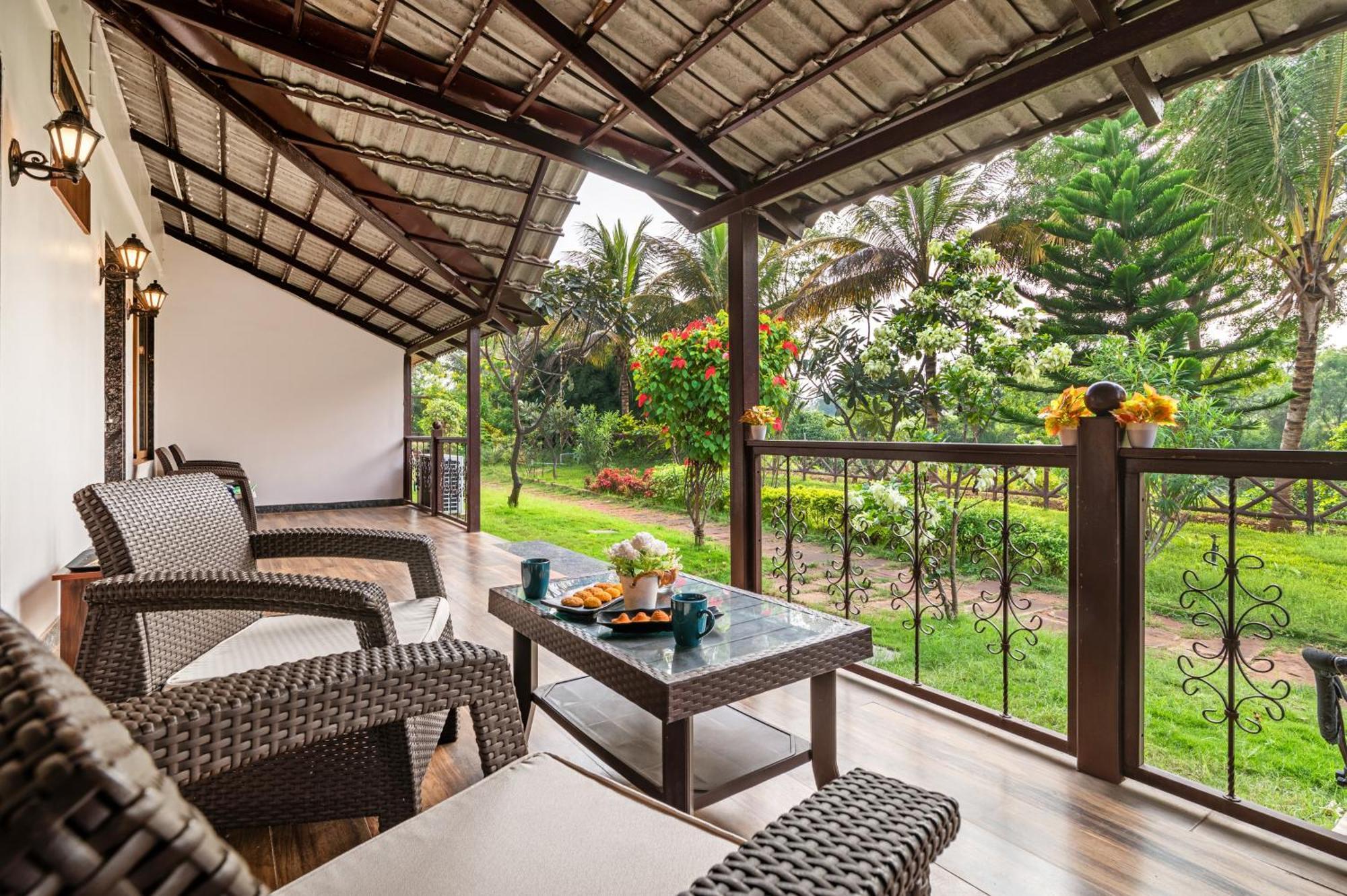 Sterling Banashree Badami Hotel Exterior photo