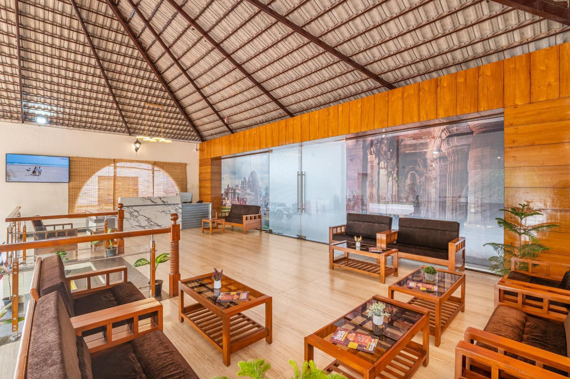 Sterling Banashree Badami Hotel Exterior photo
